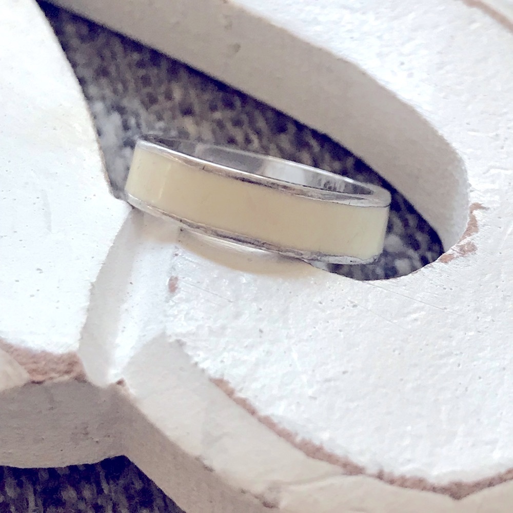 Lia Sophia Ring Size 6